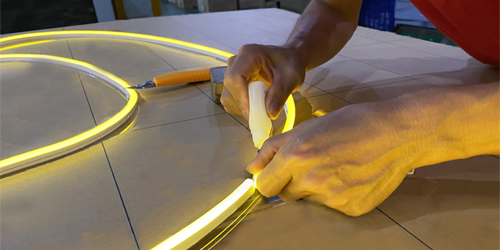 霓虹燈造型字;霓虹燈發(fā)光字;日合霓虹燈標(biāo)識制作