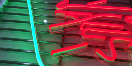 霓虹燈造型字;霓虹燈發(fā)光字;日合霓虹燈標(biāo)識制作