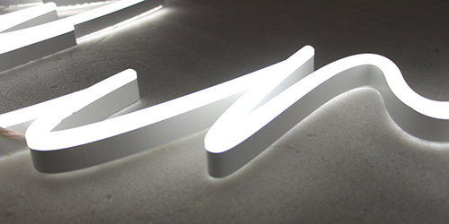 霓虹燈造型字;霓虹燈發(fā)光字;日合霓虹燈標(biāo)識制作